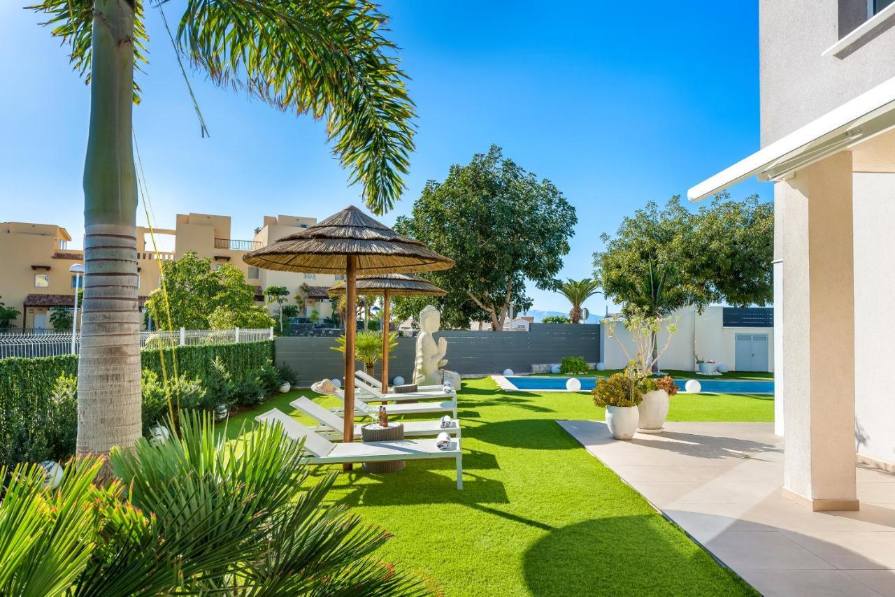 Villa Oasis Buddha Garden By Sunkeyrents 阿德耶 外观 照片